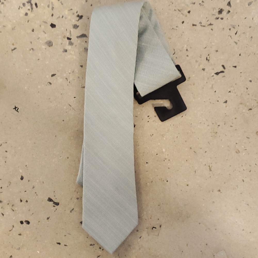 Express men light green tie